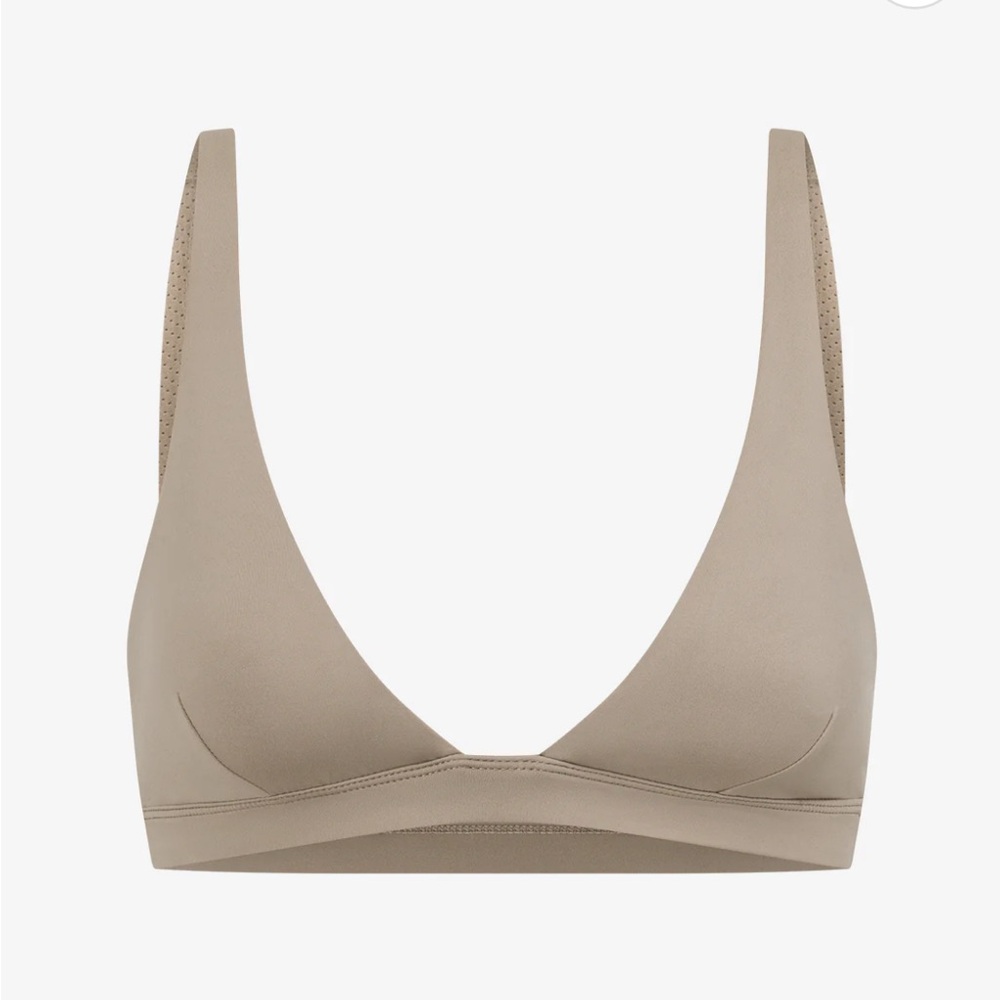 Tan Sports Bra.  Brand new with tags and perfect for yoga, Pilates, solid core, - Picture 3 of 4